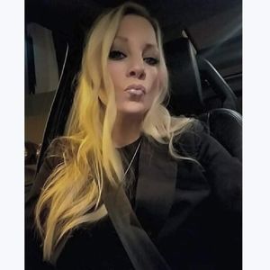Meet your Posher, Carissa